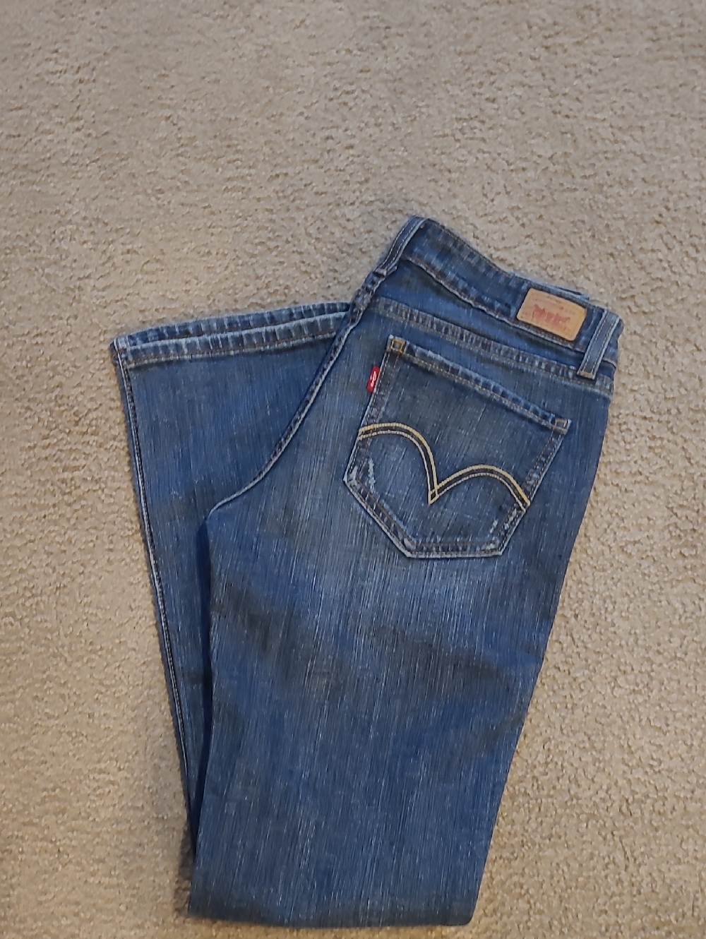 Levi's Blue Straight Leg Women's Jeans with Signature Pocket